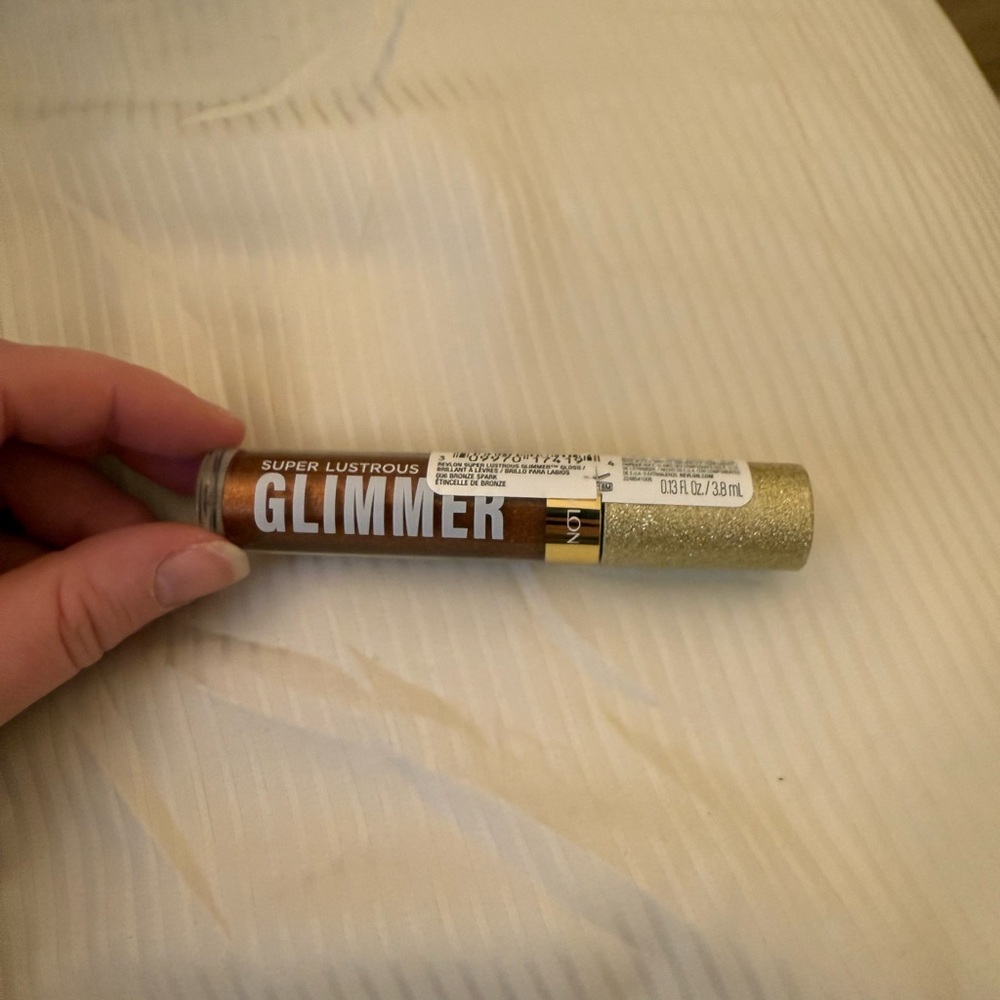 Revlon GLIMMER Super Lustrous Liquid Glitter Lip Gloss